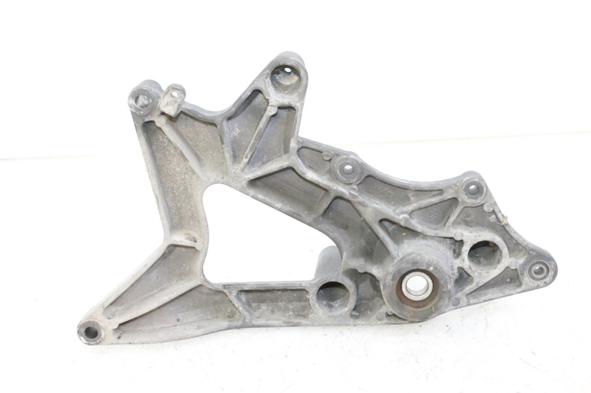 photo de SUPPORT POT  SYM JOYMAX 125 (2010 - 2017) - Autre angle de vue