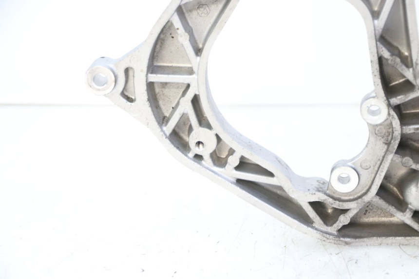 photo de SUPPORT POT  PIAGGIO MP3 HPE 310 (2024 - 2025) - Autre angle de vue