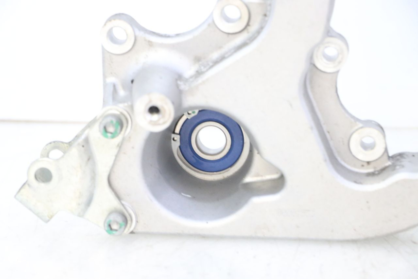 photo de SUPPORT POT  PIAGGIO MP3 HPE 310 (2024 - 2025) - Points de fixation