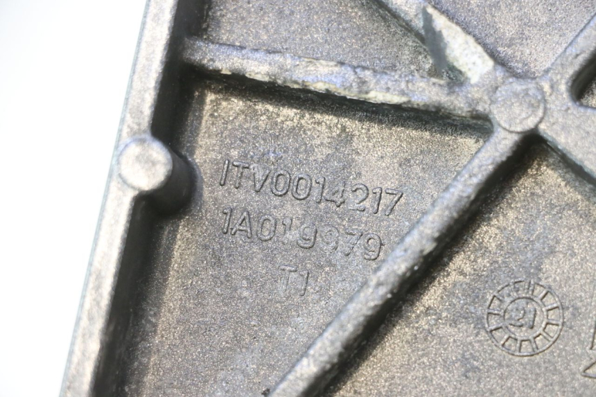 photo de SUPPORT POT  PIAGGIO MP3 HPE 530 (2022 - 2026) - Détail de la pièce