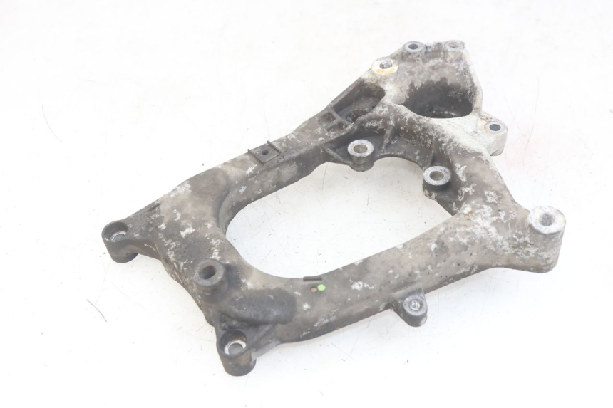 photo de SUPPORT POT PIAGGIO MP3 RL 250 (2006 - 2010) - Autre angle de vue