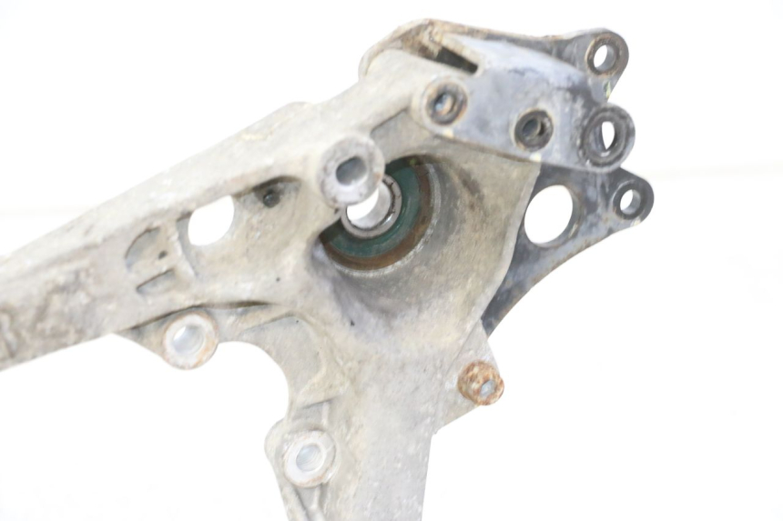 photo de SUPPORT POT PIAGGIO MP3 RL 250 (2006 - 2010) - Détail de la pièce