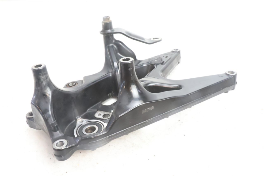 photo de SUPPORT POT  YAMAHA N-MAX NMAX 125 (2021 - 2024) - Gros plan technique