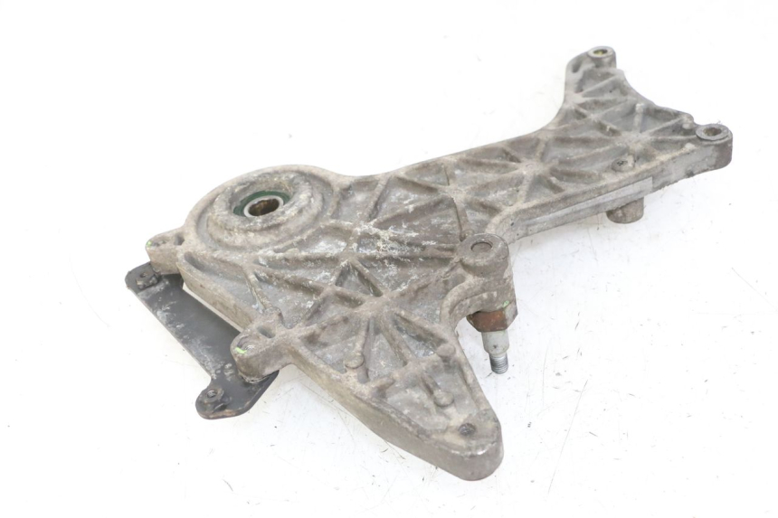 photo de SUPPORT POT GILERA NEXUS 125 (2009 - 2013) - Détail de la pièce