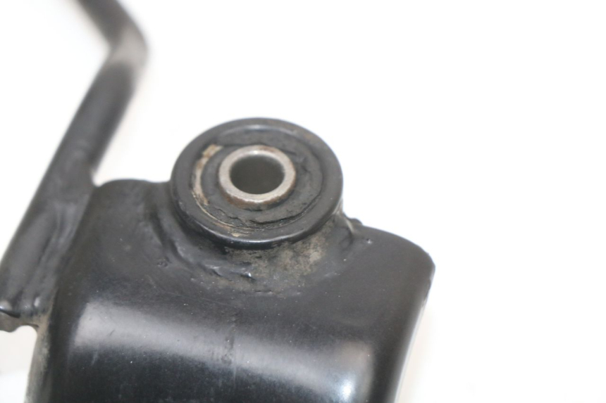 photo de SUPPORT POT  KYMCO SUPER 8 4T 50 (2021 - 2024) - Autre angle de vue