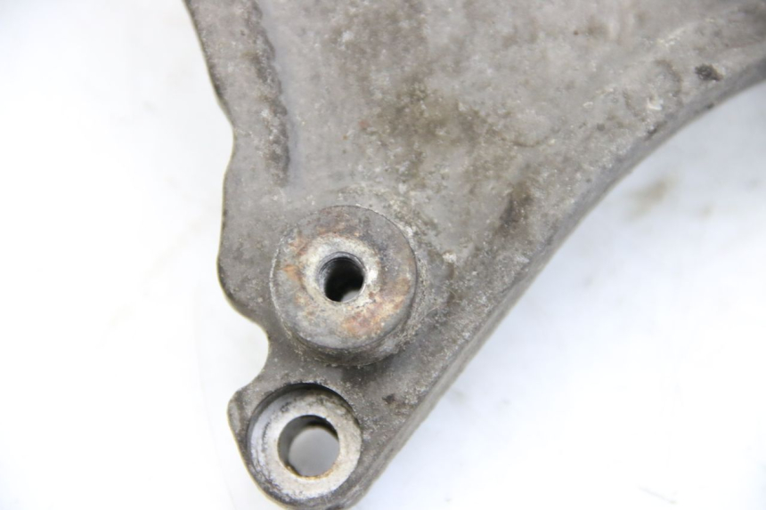 photo de SUPPORT POT PIAGGIO VESPA GRANTURISMO 125 (2003 - 2007) - Autre angle de vue