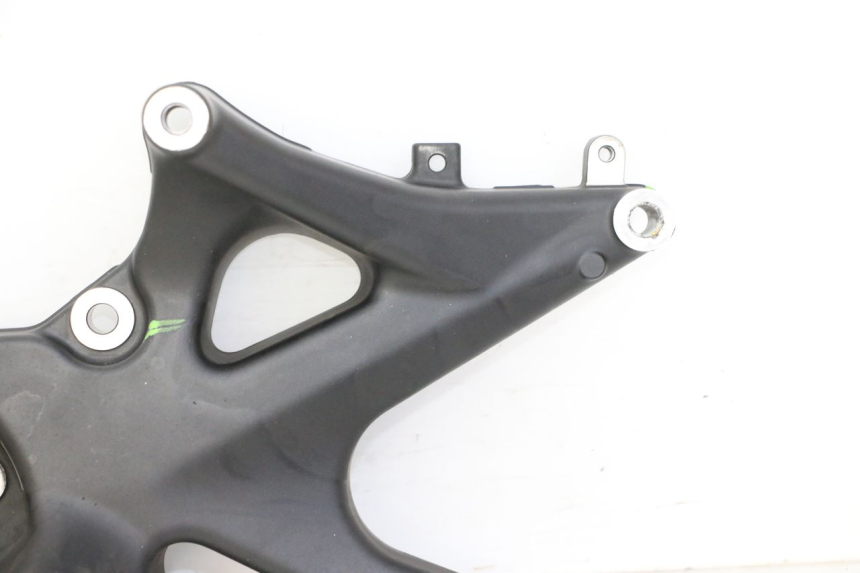 photo de SUPPORT POT  YAMAHA XMAX X-MAX 125 (2021 - 2025) - Gros plan technique