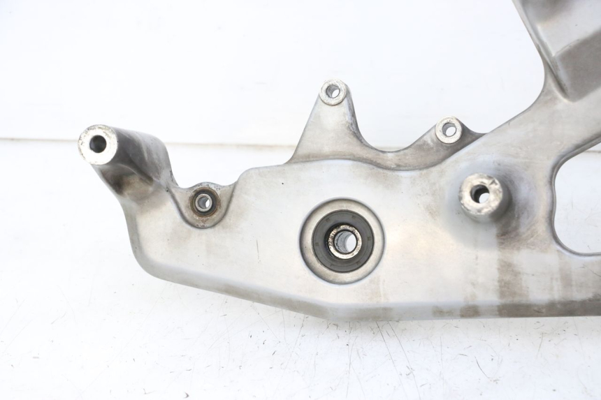 photo de SUPPORT POT YAMAHA X-MAX XMAX 125 (2010 - 2013) - Points de fixation