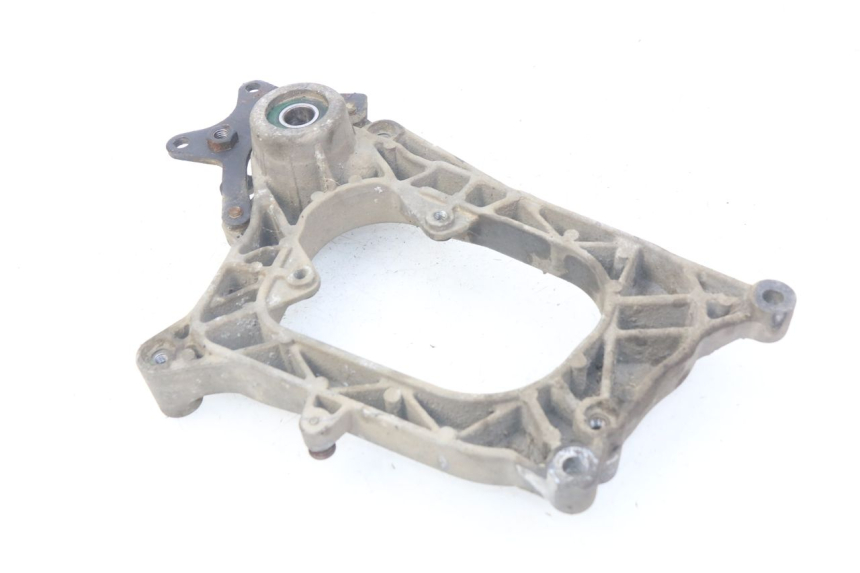 photo de SUPPORT POT PIAGGIO X7 125 (2007 - 2013) - Détail de la pièce