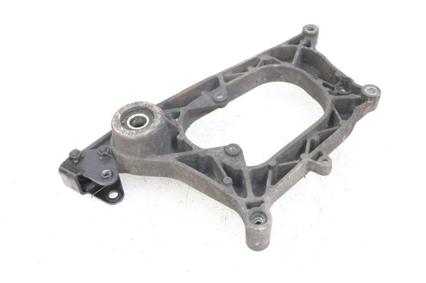 photo de SUPPORT POT PIAGGIO X8 125 (2004 - 2007) - Détail de la pièce