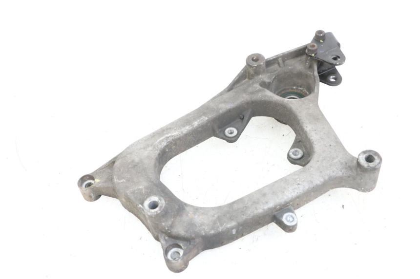 photo de SUPPORT POT PIAGGIO X8 125 (2004 - 2007) - Autre angle de vue