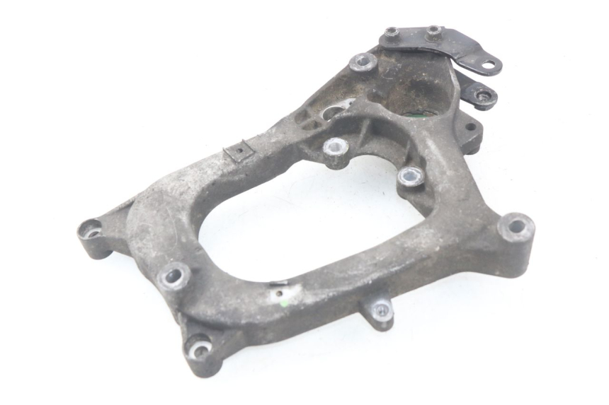 photo de SUPPORT POT  PIAGGIO XEVO - X EVO 125 (2007 - 2017) - Détail de la pièce