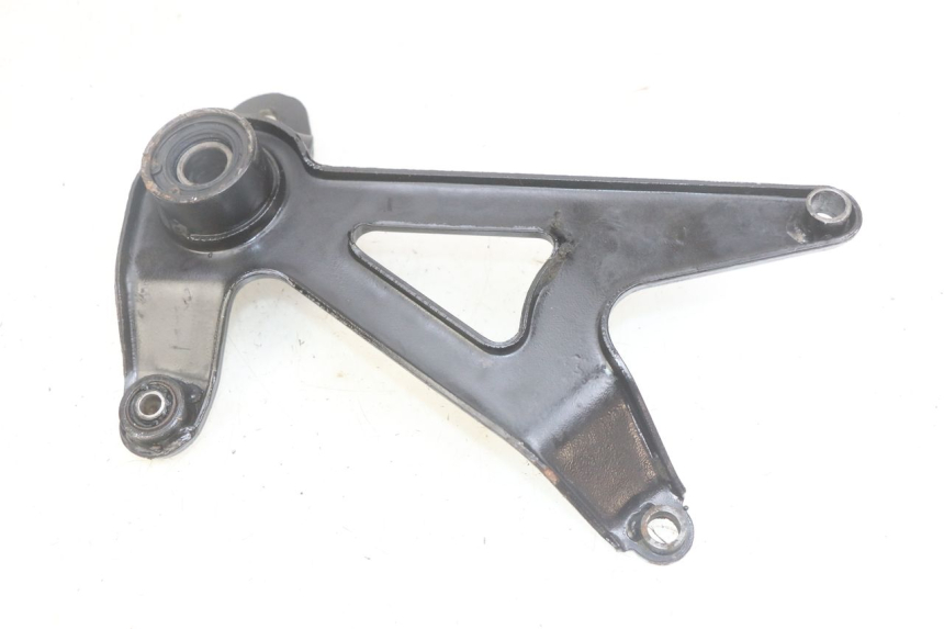 photo de SUPPORT POT YIYING YY125T 125 (2006 - 2014) - Détail de la pièce