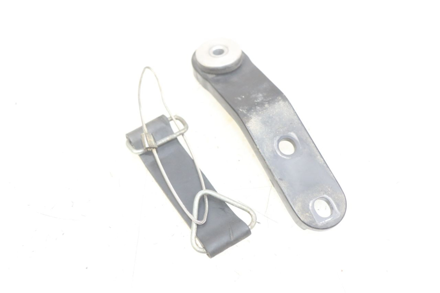 photo de SUPPORT RESERVOIR HONDA CRF CR-F 450 (2009 - 2012) - Détail de la pièce