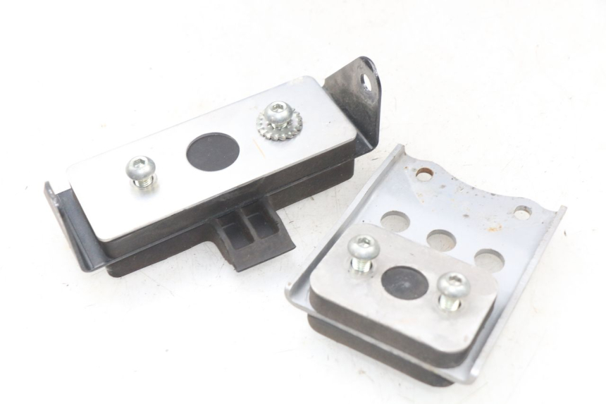 photo de SUPPORT RESERVOIR YAMAHA FJR ABS 1300 (2006 - 2012) - Vue principale