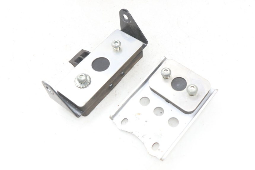 photo de SUPPORT RESERVOIR YAMAHA FJR ABS 1300 (2006 - 2012) - Détail de la pièce