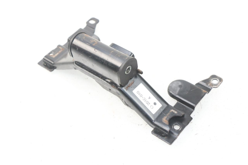 photo de SUPPORT RESERVOIR YAMAHA FZ8 800 (2010 - 2016) - Zoom état d’usage