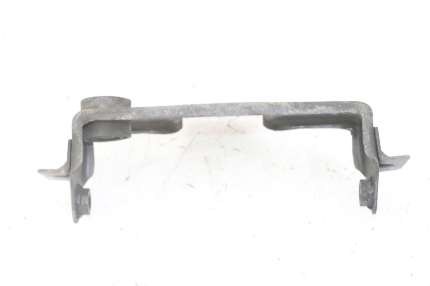 photo de SUPPORT RESERVOIR SUZUKI GS GSE 500 (2001 - 2003) - Zoom état d’usage