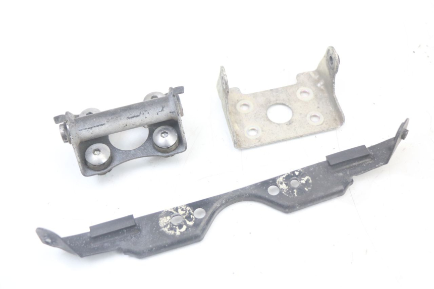 photo de SUPPORT RESERVOIR SUZUKI GSR 750 (2011 - 2017) - Vue principale