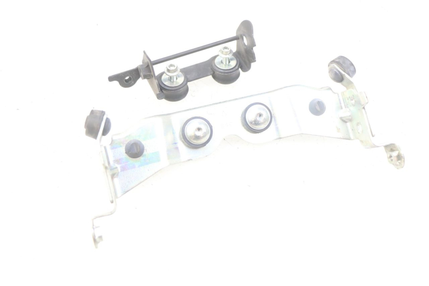 photo de SUPPORT RESERVOIR YAMAHA MT-07 MT07 700 (2018 - 2020) - Zoom état d’usage