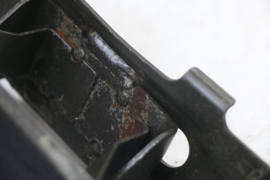 photo de SUPPORT RESERVOIR SUZUKI SV S 650 (1999 - 2002) - Autre angle de vue