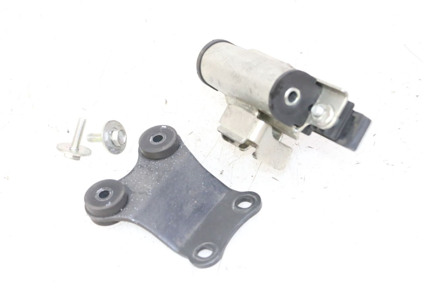 photo de SUPPORT RESERVOIR YAMAHA XJ6 ABS 600 (2008 - 2016) - Zoom état d’usage