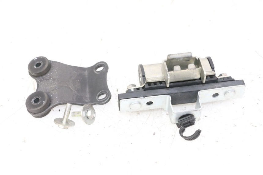 photo de SUPPORT RESERVOIR YAMAHA XJ6 ABS 600 (2008 - 2016) - Autre angle de vue