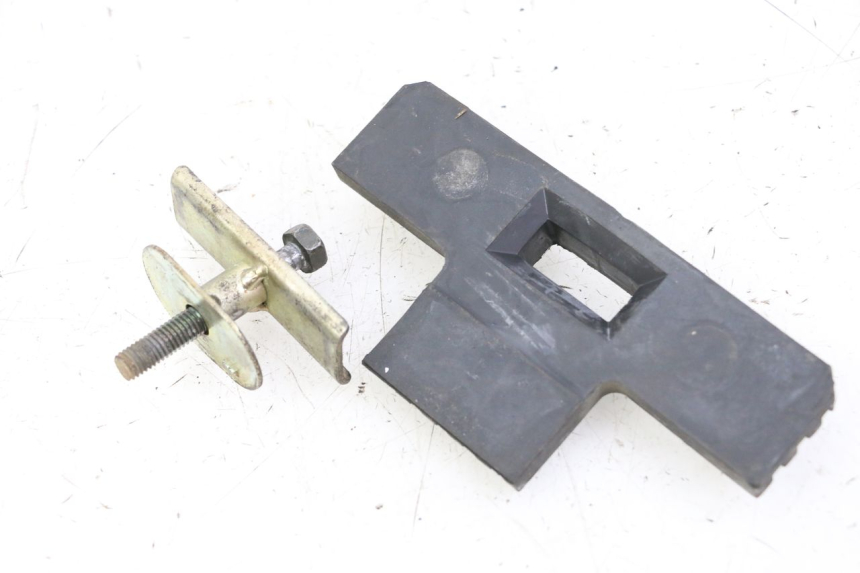 photo de SUPPORT RESERVOIR YAMAHA XJN DIVERSION 600 (2000 - 2003) - Autre angle de vue