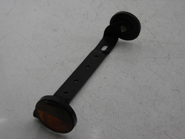 photo de SUPPORT DE PLAQUE BHM REVENGER 50 (2009 - 2015) - Autre angle de vue