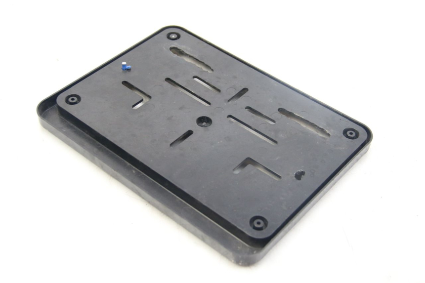 photo de SUPPORT DE PLAQUE YAMAHA BW'S BWS 125 (2010 - 2013) - Points de fixation