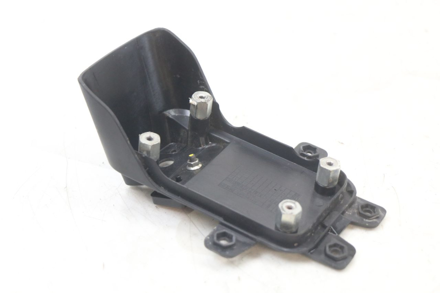 photo de SUPPORT DE PLAQUE HUSQVARNA SVARTPILEN 401 (2018 - 2023) - État de surface