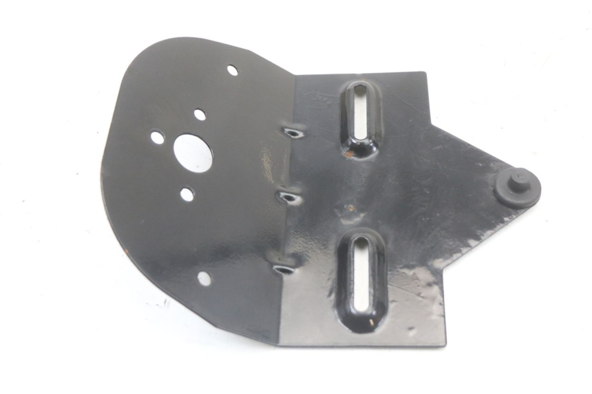 photo de SUPPORT DE PLAQUE REGAL RAPTOR RAXTER 2 125 (2007 - 2015) - Vue d’ensemble