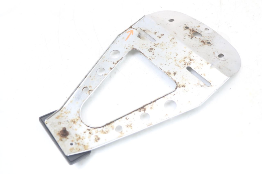 photo de SUPPORT DE PLAQUE REGAL RAPTOR SPYDER 125 (2010 - 2018) - Vue d’ensemble