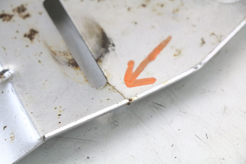 photo de SUPPORT DE PLAQUE REGAL RAPTOR SPYDER 125 (2010 - 2018) - Pièce contrôlée