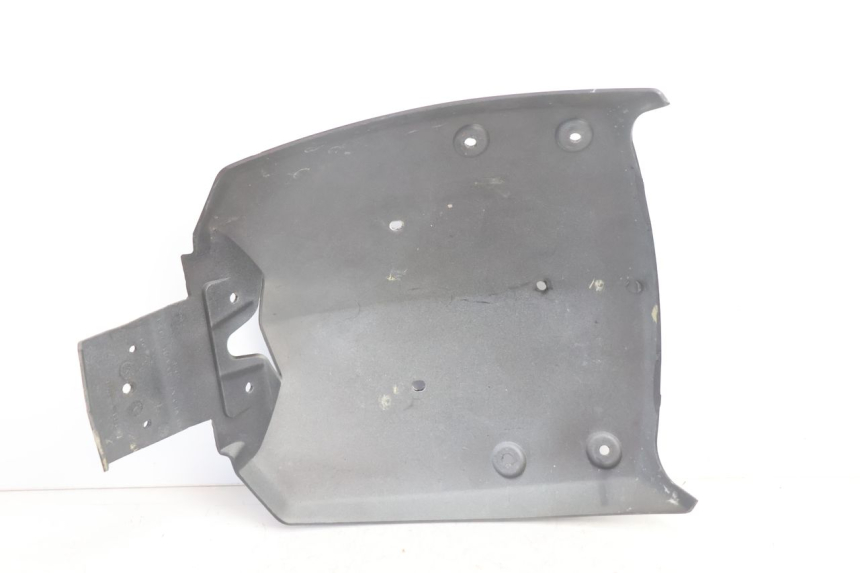 photo de SUPPORT DE PLAQUE CAN-AM SPYDER RS 1000 (2008 - 2012) - Points de fixation