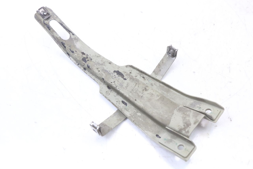 photo de SUPPORT DE PLAQUE APRILIA SR 2T 50 (2018 - 2022) - Vue d’ensemble