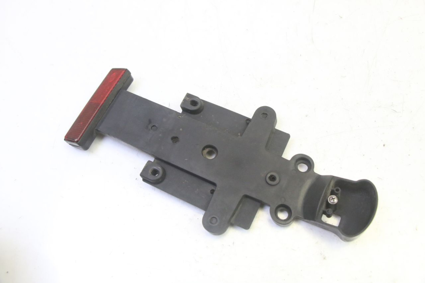photo de SUPPORT DE PLAQUE APRILIA SR R 2T LC 50 (2018 - 2021) - Détail de la pièce