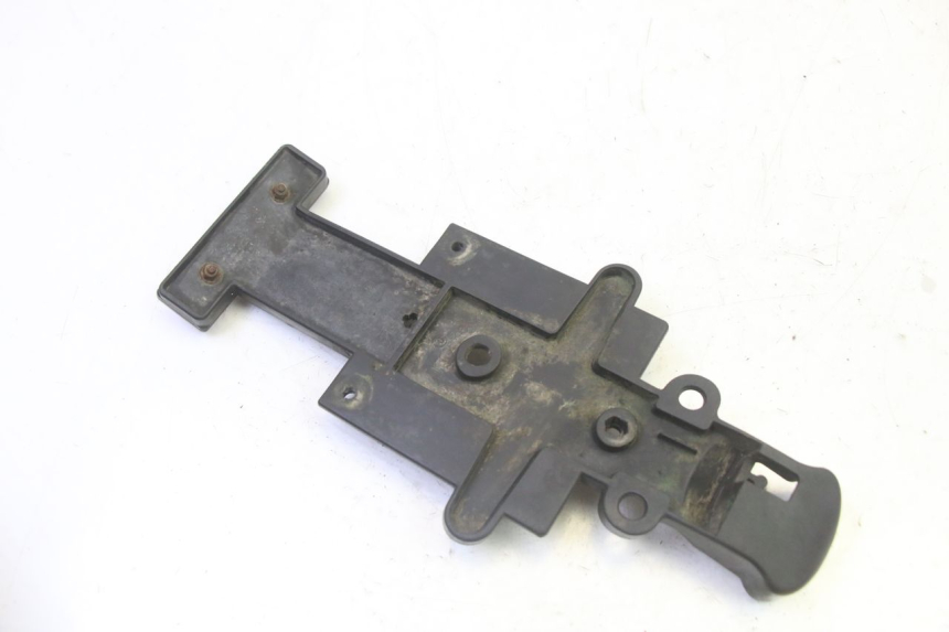 photo de SUPPORT DE PLAQUE APRILIA SR R 2T LC 50 (2018 - 2021) - Zoom état d’usage