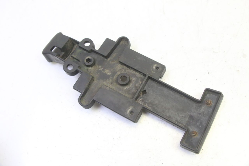 photo de SUPPORT DE PLAQUE APRILIA SR R 2T LC 50 (2018 - 2021) - Autre angle de vue