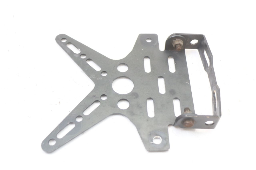 photo de SUPPORT DE PLAQUE SUZUKI SV S 650 (1999 - 2002) - Points de fixation