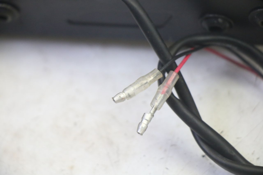 photo de SUPPORT DE PLAQUE YAMAHA TRICITY 300 (2020 - 2024) - État de surface