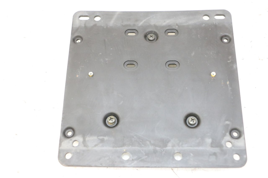 photo de SUPPORT DE PLAQUE PIAGGIO X9 EVOLUTION 125 (2003 - 2007) - Vue principale