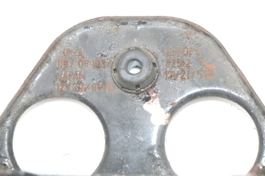 photo de SUPPORT DE PLAQUE YAMAHA XJ F 900 (1983 - 1994) - Gros plan technique