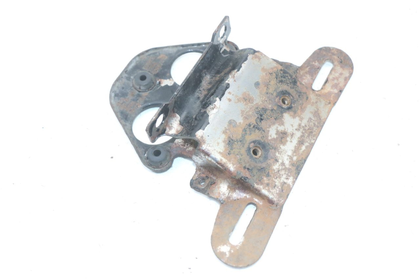 photo de SUPPORT DE PLAQUE YAMAHA XJ F 900 (1983 - 1994) - Points de fixation