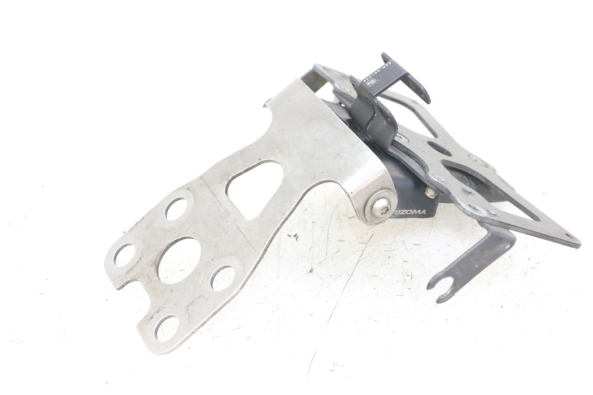 photo de SUPPORT DE PLAQUE YAMAHA XJ6 ABS 600 (2008 - 2016) - Gros plan technique