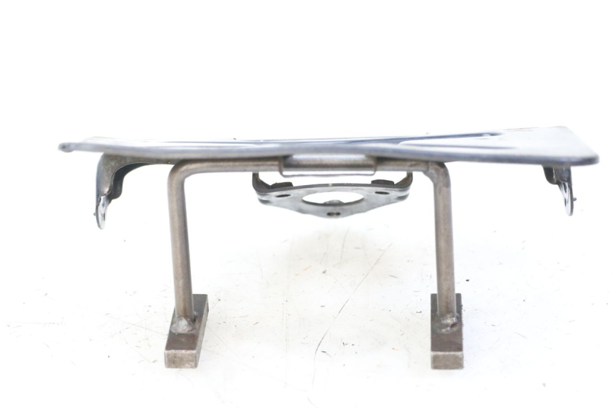 photo de SUPPORT DE PLAQUE YAMAHA SR 125 (1982 - 2003) - Détail de la pièce