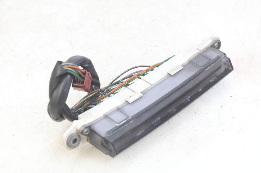 photo de TABLEAU DE BORD HONDA CBR F SC25 1000 (1989 - 1992) - Gros plan technique