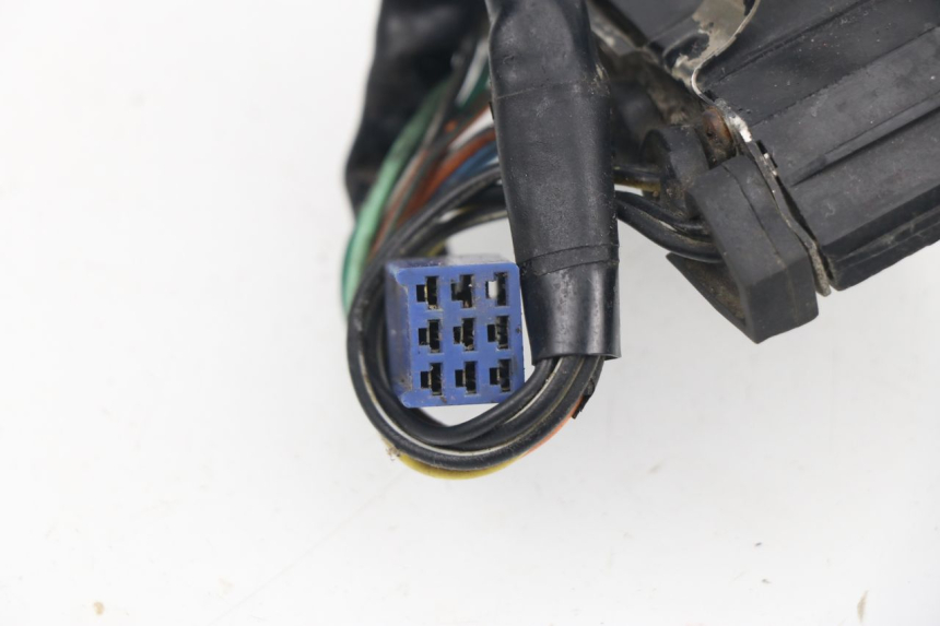 photo de TABLEAU DE BORD SUZUKI GSXF GSX F 600 (1988 - 1997) - Gros plan technique