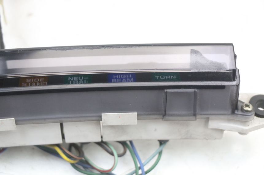 photo de TABLEAU DE BORD HONDA CBR F 1000 (1993 - 1996) - Autre angle de vue