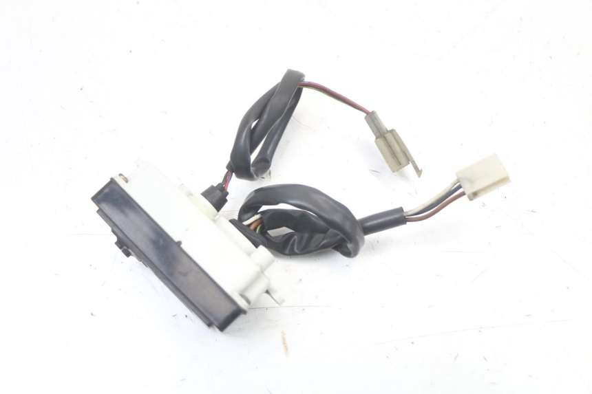 photo de TABLEAU DE BORD KAWASAKI GTR 1000 (1994 - 2004) - Autre angle de vue